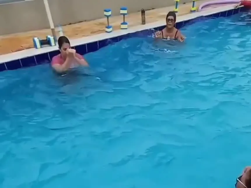 Aula de hidroginástica no Espaço Acqua Pinheiro
